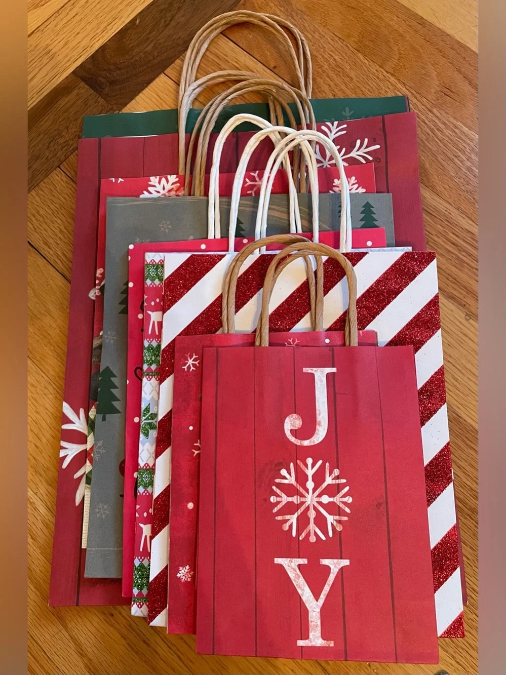 Christmas Gift Bags / Paper / 10 Assorted patterns & sizes as shown
